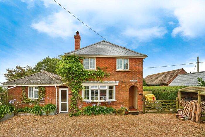 3 Bedroom Detached House For Sale In Emmett Hill, Chale Green, Ventnor, PO38