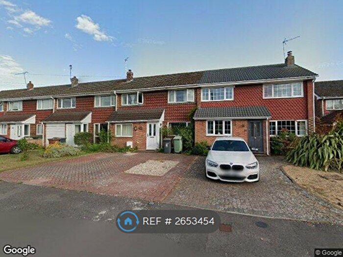 4 Bedroom Terraced House To Rent In Hillary Road, Basingstoke, RG21