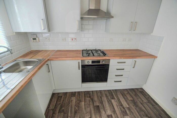 3 Bedroom Semi-Detached House To Rent In Centurion Way, Brough, HU15