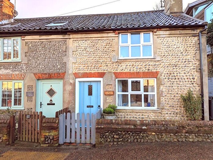 2 Bedroom Semi Detached House For Sale In Cromer, NR27