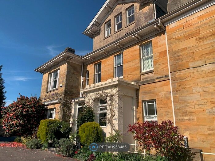 3 Bedroom Flat To Rent In Woodlands, Tunbridge Wells, TN2