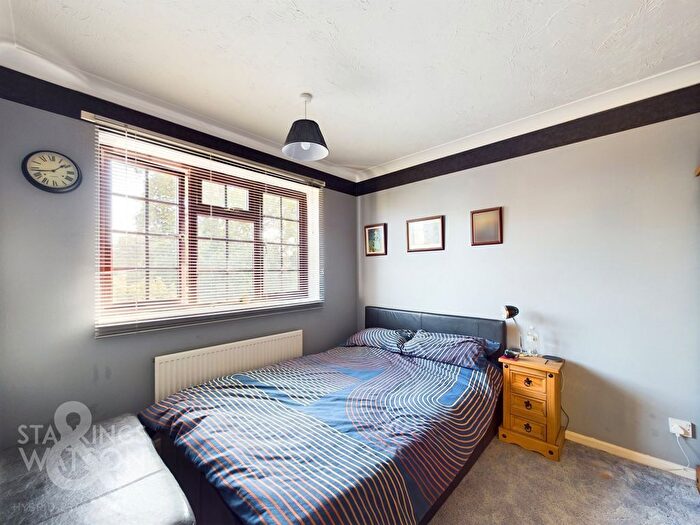 3 Bedroom Detached House For Sale In Kingswood Avenue, Carlton Colville, Lowestoft, NR33