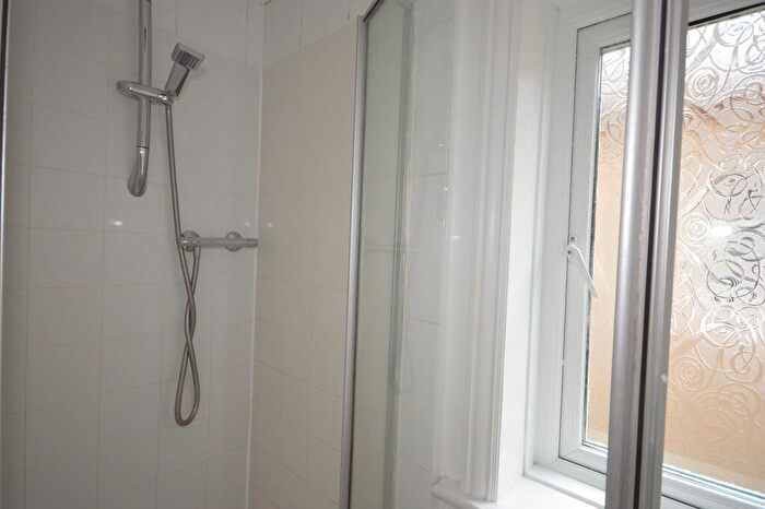 5 Bedroom Detached House To Rent In Waterloo Road, Winton, BH9