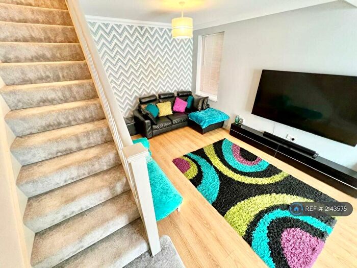 4 Bedroom End Of Terrace House To Rent In Spencer Street, Northampton, NN5
