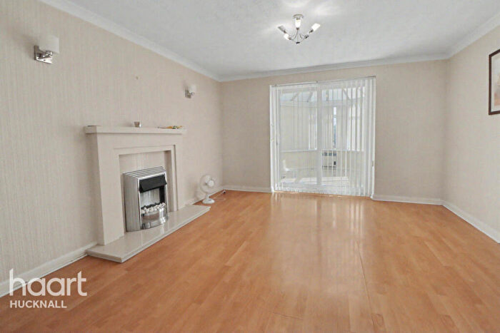 2 Bedroom Detached House For Sale In Covert Close, Nottingham, NG15