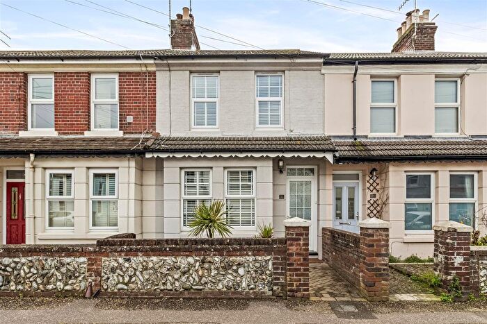 3 Bedroom Property For Sale In Lanfranc Road, Worthing, BN14