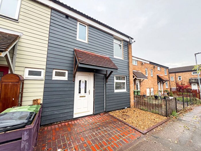 3 Bedroom Terraced House To Rent In Bifield, Orton Goldhay, Peterborough, PE2