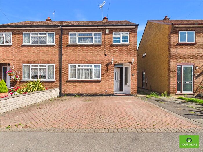 3 Bedroom Semi-Detached House To Rent In Margaret Close, Romford, RM2