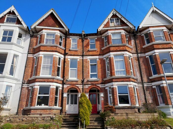 1 Bedroom Flat To Rent In Milward Crescent, Hastings, East Sussex, TN34