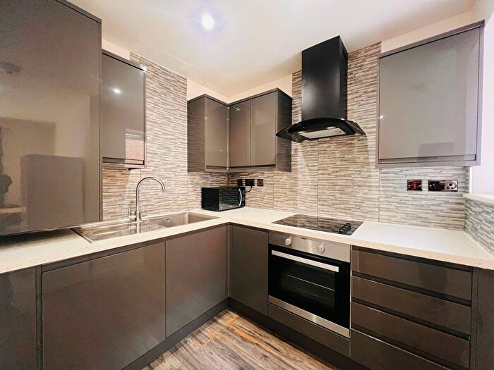 2 Bedroom Flat To Rent In White Horse Road, London, E1