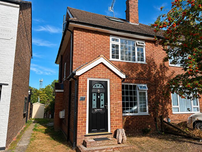 3 Bedroom Semi-Detached House For Sale In Sherborne Road, Farnborough, Hampshire, GU14