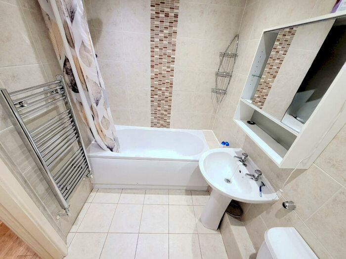 2 Bedroom Apartment To Rent In Scholars Court, Swinton, M27