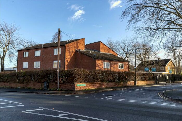 Studio To Rent In St. Matthews Road, Smethwick, B66