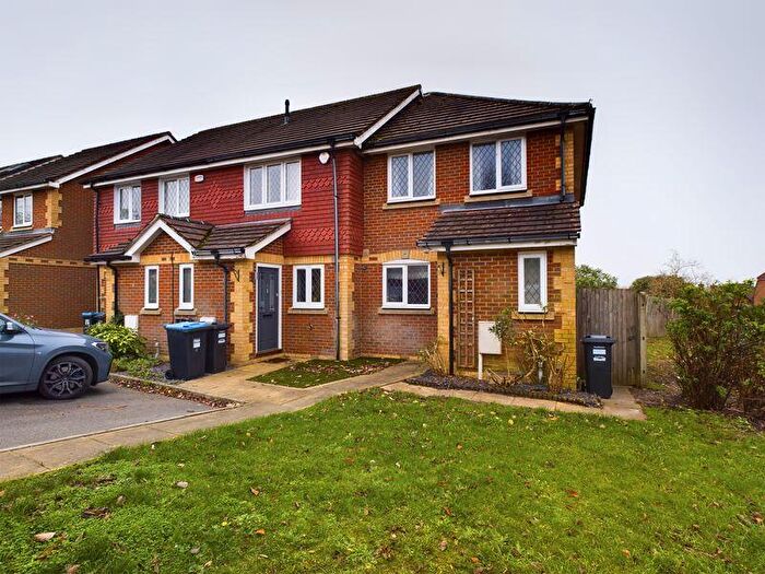3 Bedroom End Of Terrace House To Rent In Hambledon Park, Caterham On The Hill, CR3