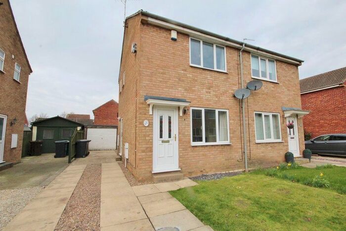 2 Bedroom Semi-Detached House To Rent In Ryedale Way, Selby, YO8