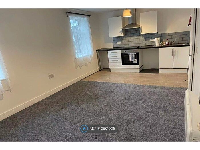 1 Bedroom Flat To Rent In Station Road, Rainham, Gillingham, ME8