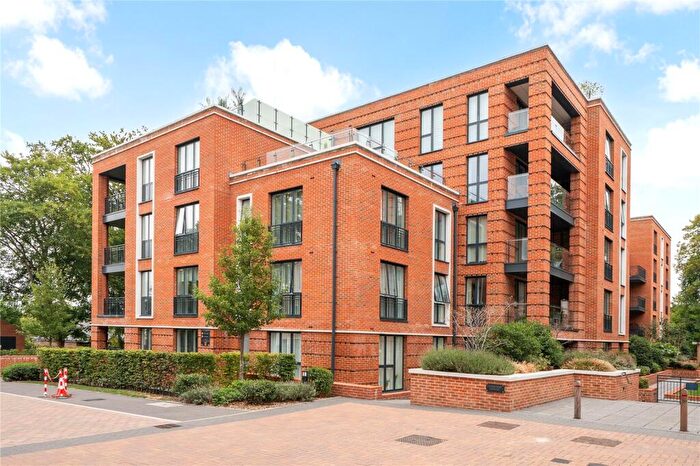 2 Bedroom Apartment To Rent In Guinevere House, Fellowes Rise, Winchester, Hampshire, SO22