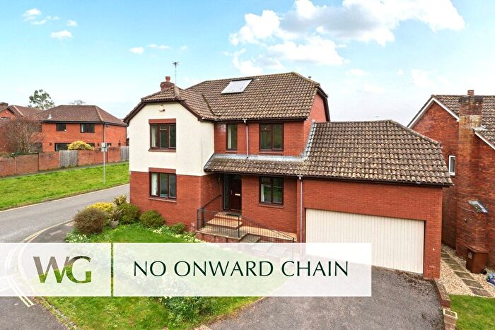 4 Bedroom Detached House For Sale In Pennsylvania, Exeter, EX4