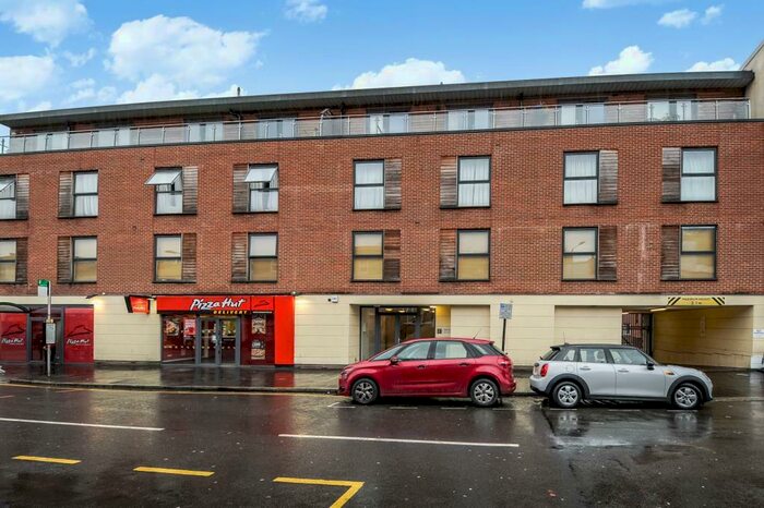 2 Bedroom Apartment To Rent In Town Centre, Castle Rise, HP13