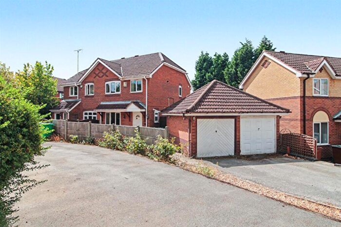 3 Bedroom Semi-Detached House For Sale In Deer Park Drive, Arnold, Nottingham, NG5