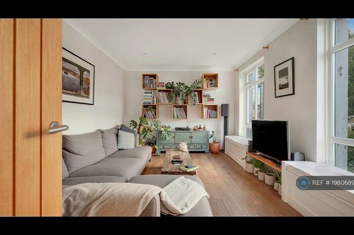 3 Bedroom Flat To Rent In Copleston Road, London, SE15
