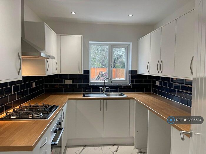 3 Bedroom Semi-Detached House To Rent In Park Way, Maidstone, ME15