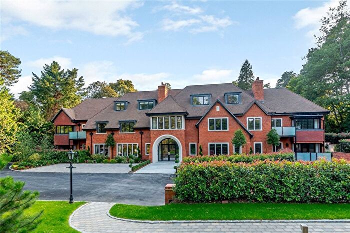 3 Bedroom Flat To Rent In Birchcroft, Brockenhurst Road, Ascot, Berkshire, SL5