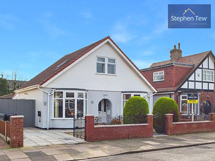 5 Bedroom Bungalow For Sale In Roseway, Blackpool, FY4