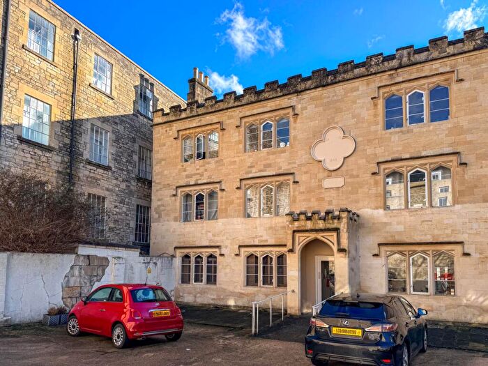 1 Bedroom Apartment For Sale In Sutcliffe House, Bath, BA1