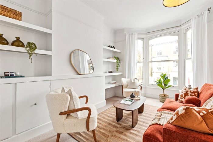 1 Bedroom Flat For Sale In Kellett Road, London, SW2