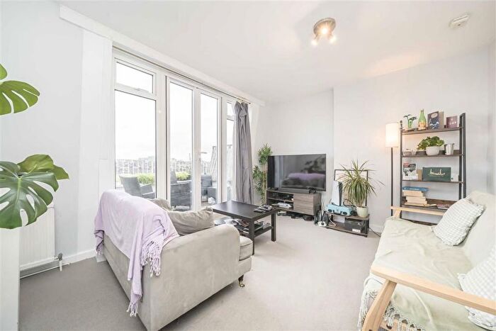 1 Bedroom Flat To Rent In Fielding Road, Brook Green, W14