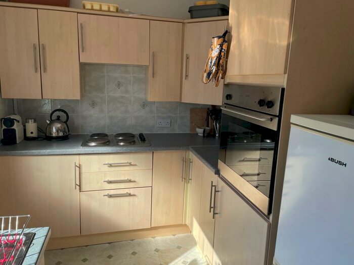 2 Bedroom Flat To Rent In Carlyon Bay, PL25