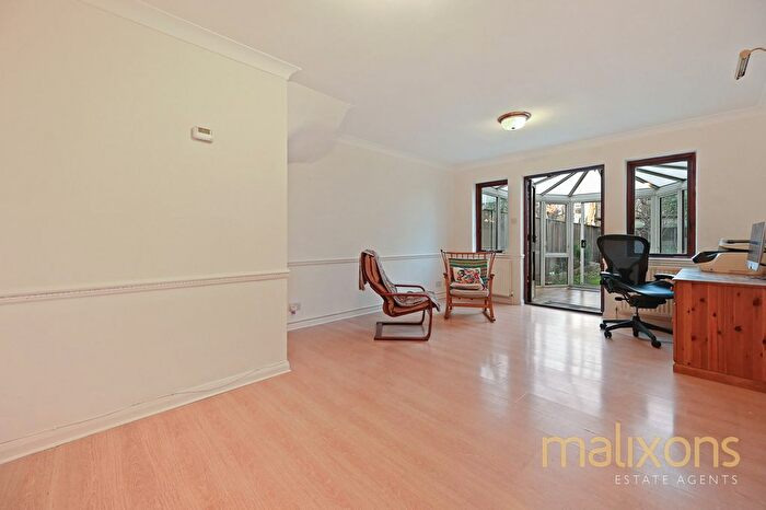 3 Bedroom Terraced House To Rent In Rural Way, London, SW16