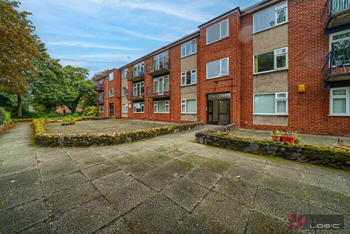 2 Bedroom Flat For Sale In Haigh Road, Waterloo, L22