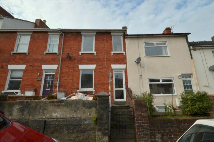 3 Bedroom House To Rent In Eastcott Hill, SN1