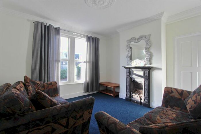 2 Bedroom Flat To Rent In Sharrow Vale Road, Sheffield S11