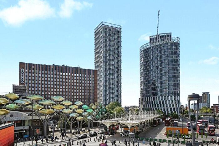 1 Bedroom Apartment To Rent In Stratosphere Tower Great Eastern Road, London, E15