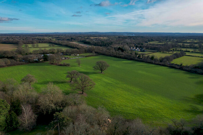 3 Bedroom Cottage For Sale In Norbryght, Surrey, RH9