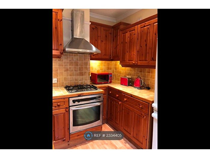 1 Bedroom Flat To Rent In Treport Street, London, SW18