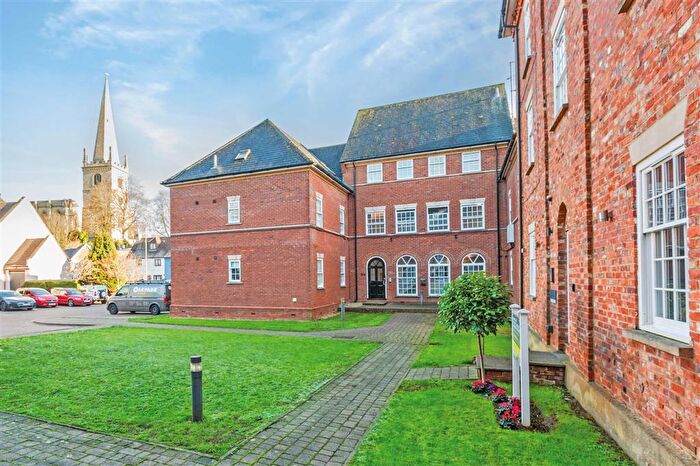 2 Bedroom Flat For Sale In Nelson Street, Buckingham, MK18
