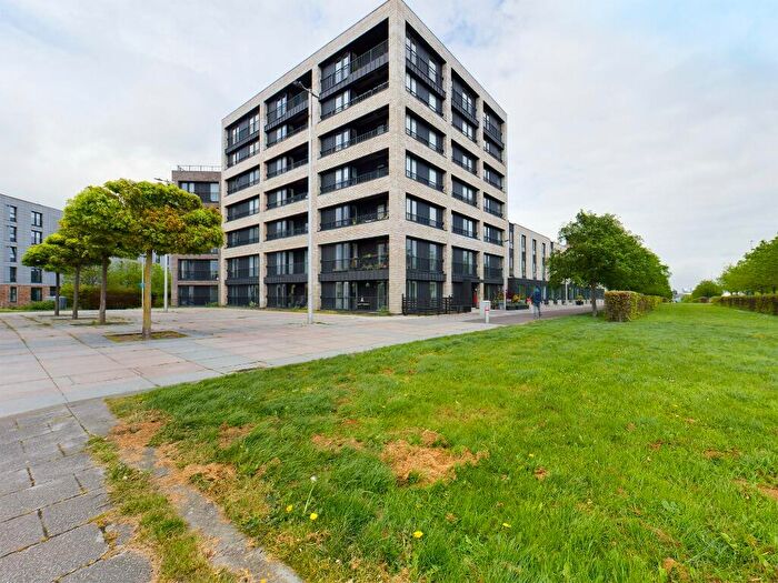 2 Bedroom Flat To Rent In Waterfront Avenue, Granton, Edinburgh, EH5