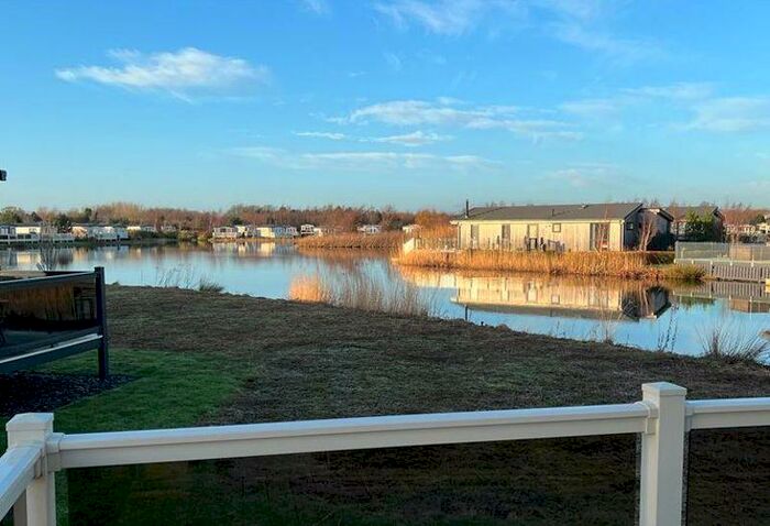2 Bedroom Park Home For Sale In Lakeland Holiday Leisure Park, Moor Lane, Grange-Over-Sands, LA11