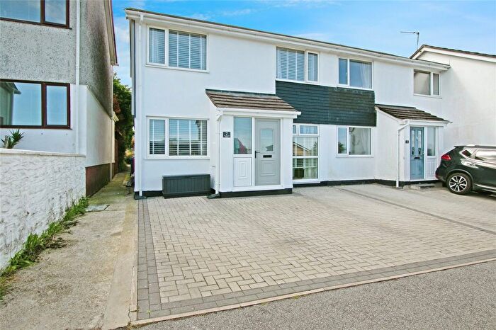 5 Bedroom End Of Terrace House For Sale In Trecarrack Road, Camborne, Cornwall, TR14