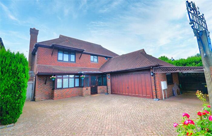 4 Bedroom Detached House For Sale In Hammerwood Road, Ashurstwood, Sussex, RH19