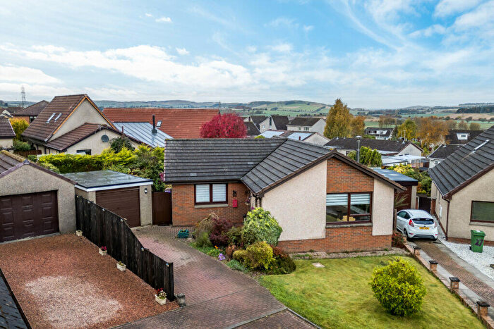 2 Bedroom Detached Bungalow For Sale In Keithhall Gardens, Birkhill, Dundee, DD2