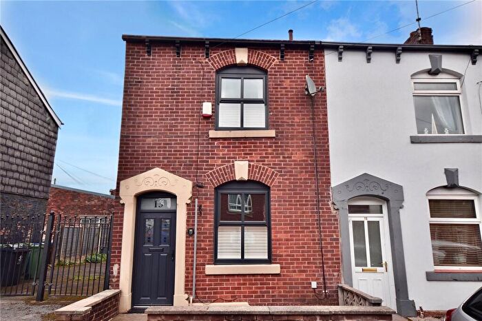 2 Bedroom End Of Terrace House For Sale In Travis Street, Shaw, Oldham, Greater Manchester, OL2