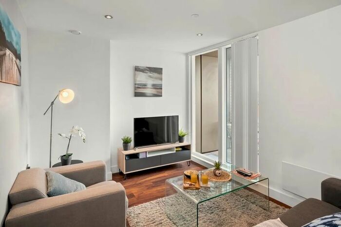 2 Bedroom Flat To Rent In Denmark Avenue, London, SW19