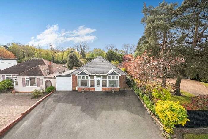 2 Bedroom Detached Bungalow For Sale In Sandyhurst Lane, Ashford Kent, TN25