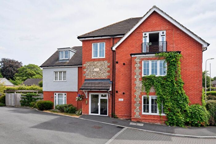 2 Bedroom Flat For Sale In Oakford Court, Henley On Thames, RG9