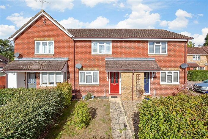 2 Bedroom Terraced House For Sale In Sunburst Close, Marden, Kent, TN12